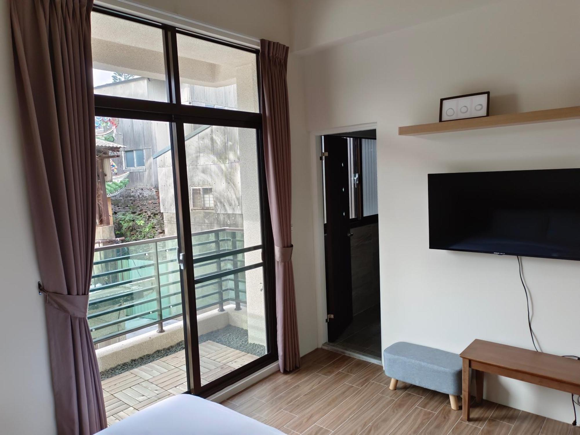 日日和 Apartment Tainan Bagian luar foto