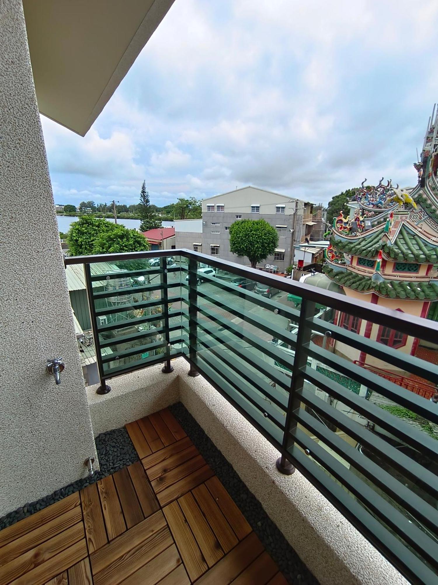 日日和 Apartment Tainan Bagian luar foto
